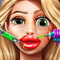 Goldie Lips Injections Play