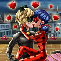 Ladybug Valentine Paris Play